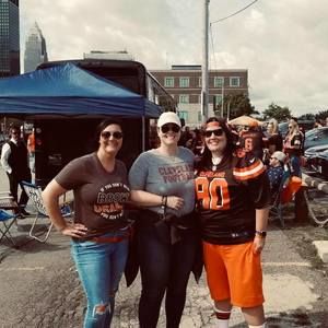 Meet your Posher, Angi